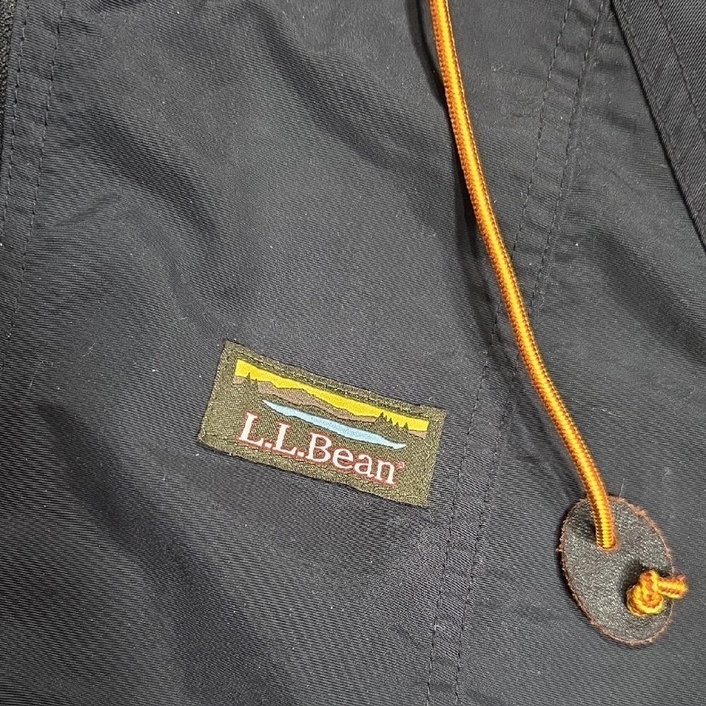 L.L. Bean Black Windbreaker with Hood Size Small - Picture 2 of 6